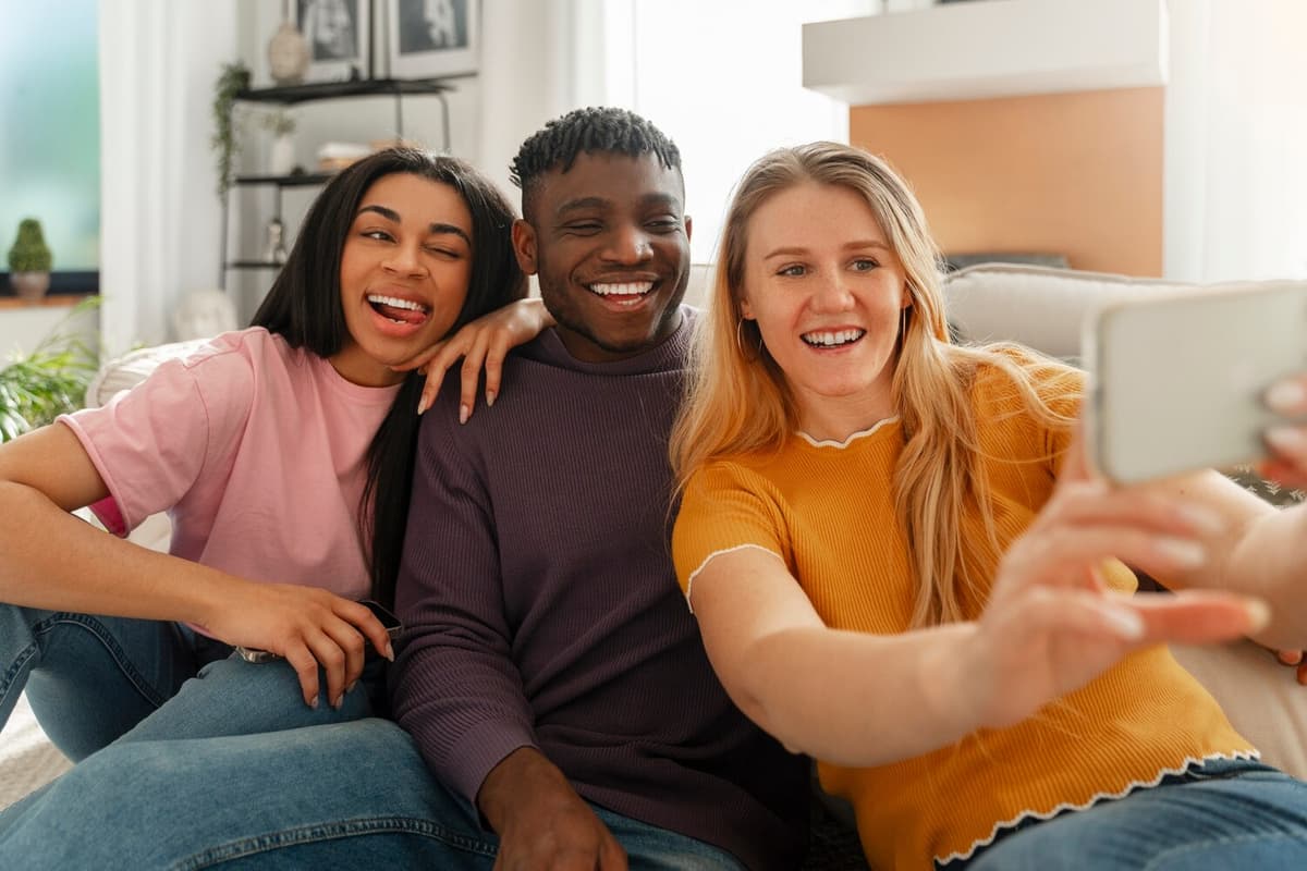 WG-Gesucht.de: Strategies for Finding a Flatshare in Competitive Cities