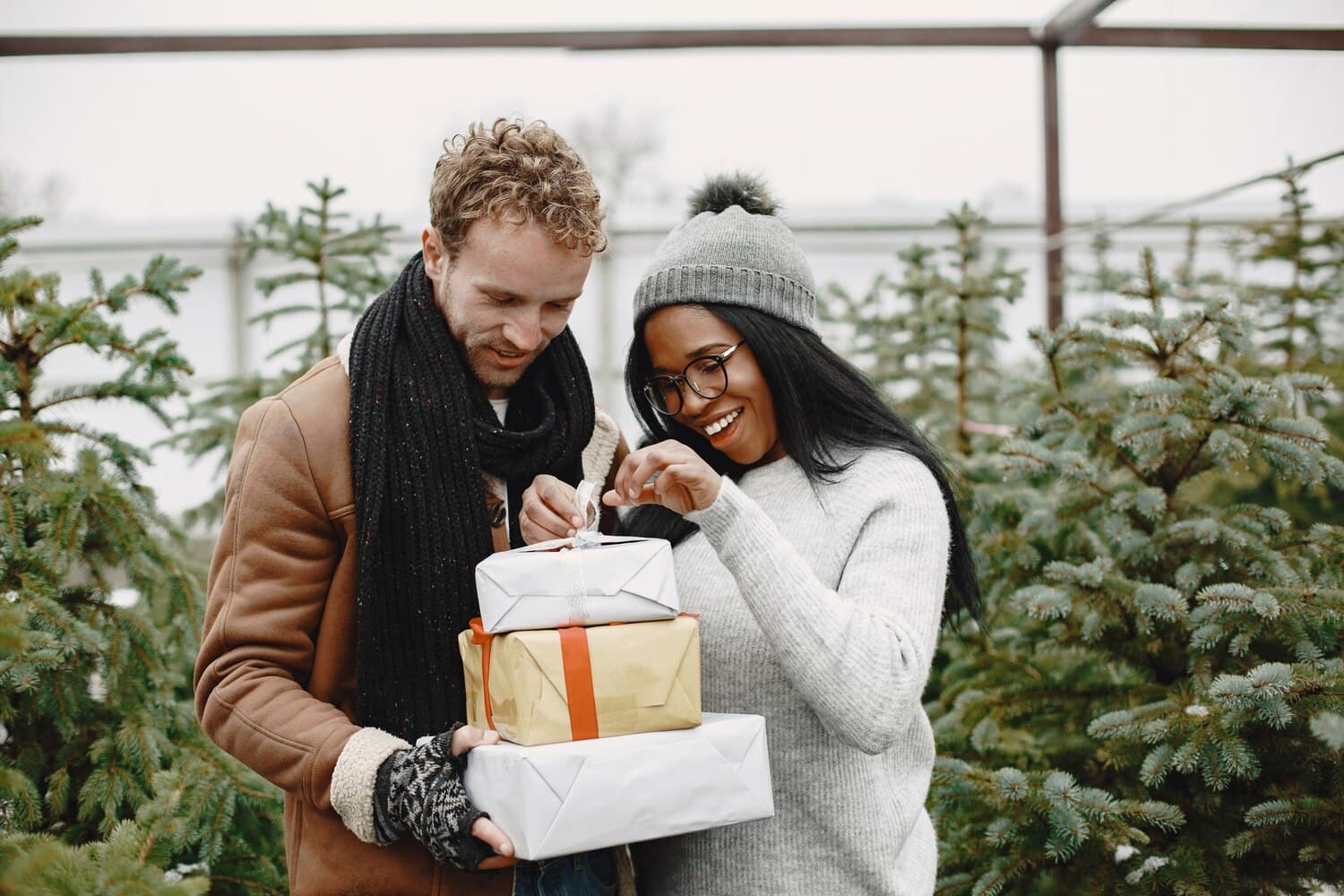 Gift Giving Etiquette: Avoiding Taboos in Your New Home