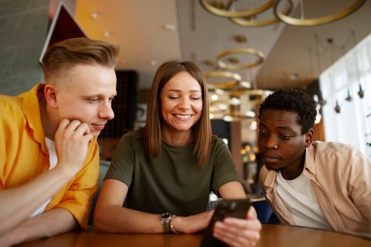 The UK Art of Small Talk: Weather, Queuing, and 'You Alright?'