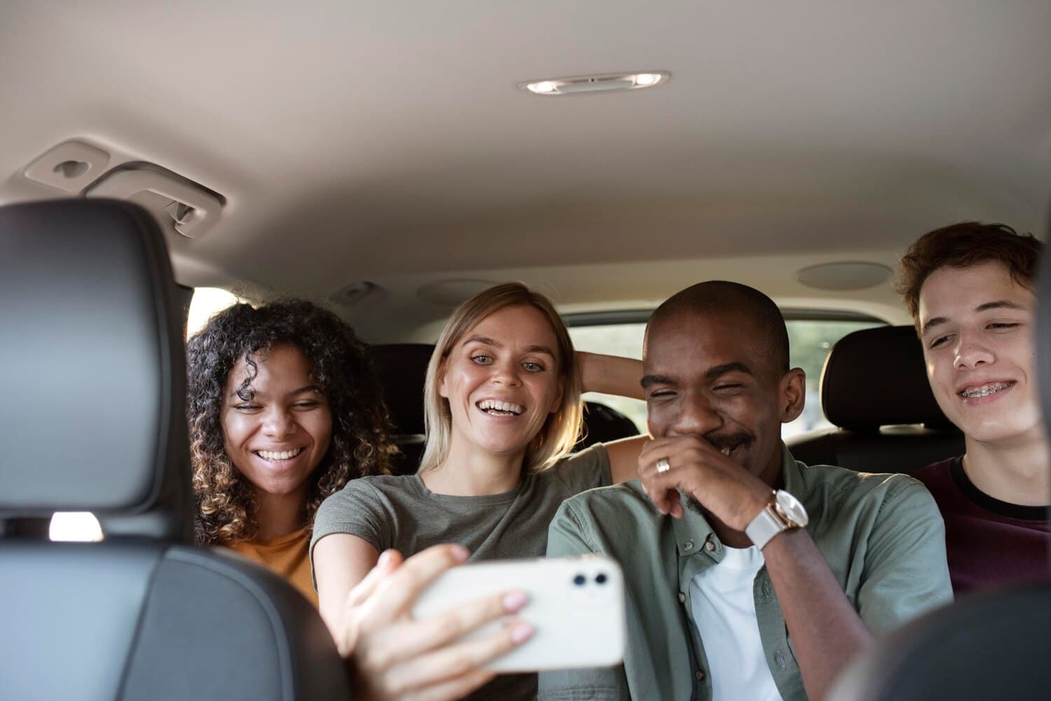 Staying Safe in Rideshares: Uber/Bolt Tips for 2026