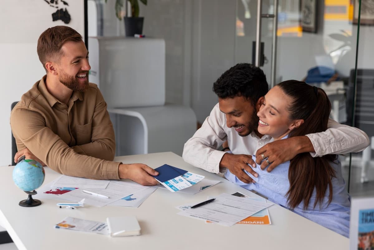 Investing for Expats in the UK: A 2025 Beginner's Guide